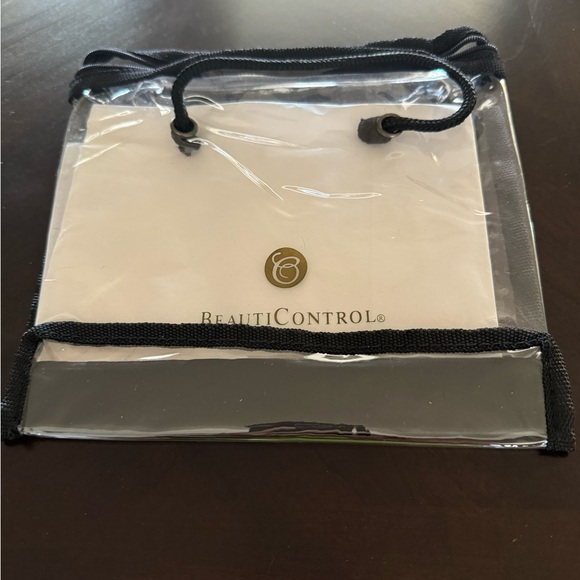 BeautiControl Makeup Travel Bag - Picture 1 of 1